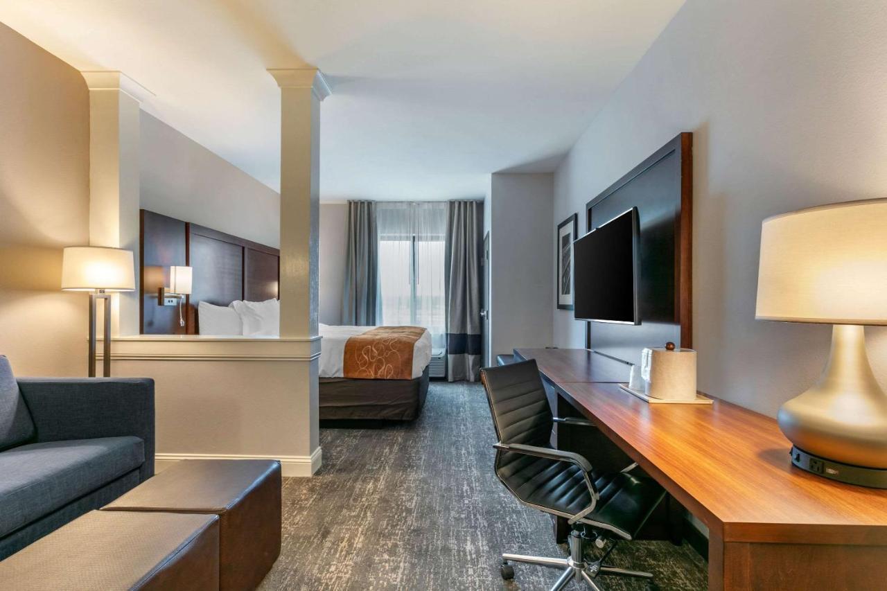 Comfort Suites North Tupelo Bagian luar foto